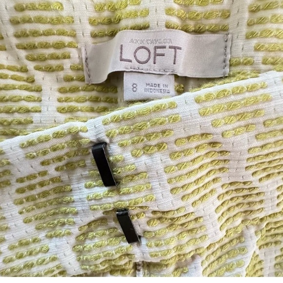 LOFT Yellow High Waist Tailored Shorts women’s sized 8 - Picture 4 of 7